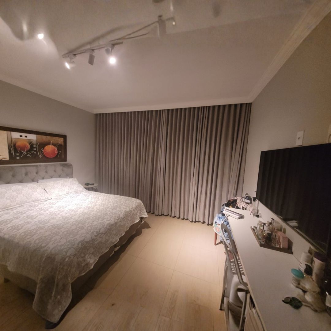 Cortina de Linho Suíço sob medida para suíte master – BH — Belo Horizonte